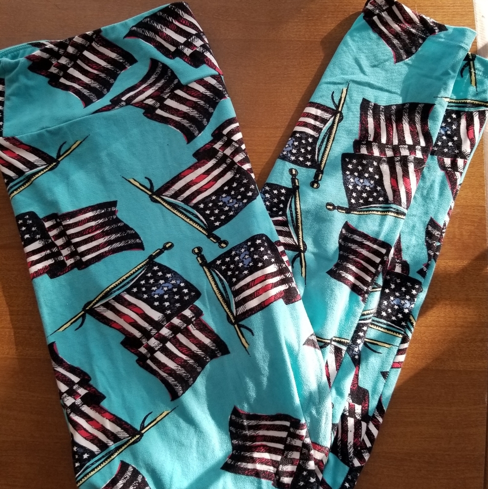 LAST CHANCE Lularoe Leggings Tall and Curvy